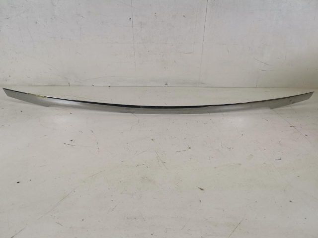 bontott MERCEDES-BENZ S-CLASS Csomagtérajtó Díszléc