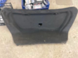 bontott MERCEDES-BENZ S-CLASS Csomagtérajtó Kárpit