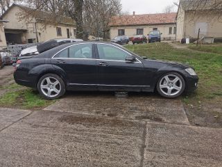 bontott MERCEDES-BENZ S-CLASS Csomagtérajtó (Részeivel)