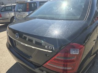 bontott MERCEDES-BENZ S-CLASS Csomagtérajtó (Üres lemez)