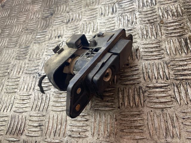 bontott MERCEDES-BENZ S-CLASS Csomagtérajtó Zárszerkezet