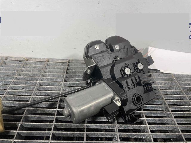 bontott MERCEDES-BENZ S-CLASS Csomagtérajtó Zárszerkezet