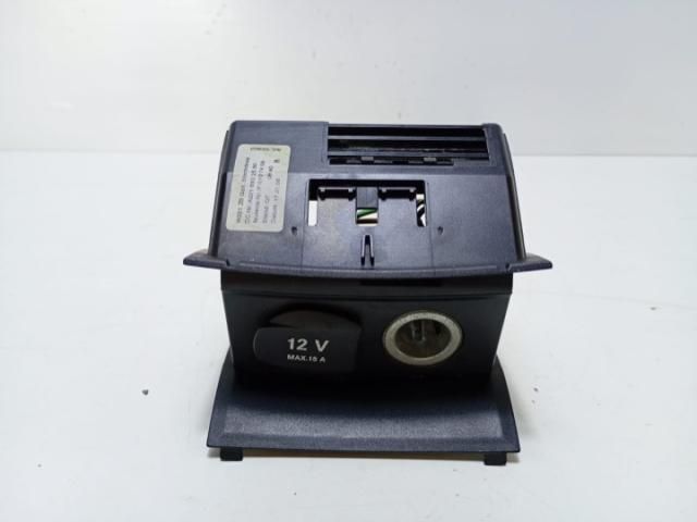 bontott MERCEDES-BENZ S-CLASS Első Hamutartó