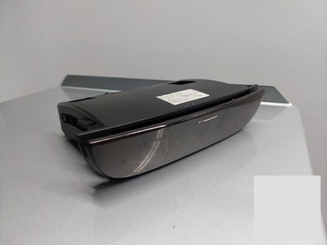 bontott MERCEDES-BENZ S-CLASS Első Hamutartó