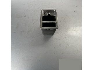 bontott MERCEDES-BENZ S-CLASS Első Hamutartó