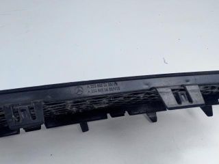 bontott MERCEDES-BENZ S-CLASS Első Lökhárító Alsó Középső Díszrács