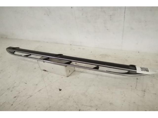 bontott MERCEDES-BENZ S-CLASS Első Lökhárító Díszléc