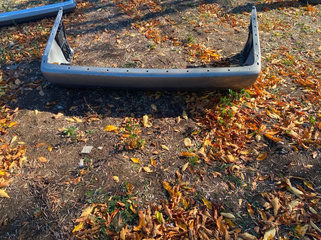 bontott MERCEDES-BENZ S-CLASS Első Lökhárító (Üresen)