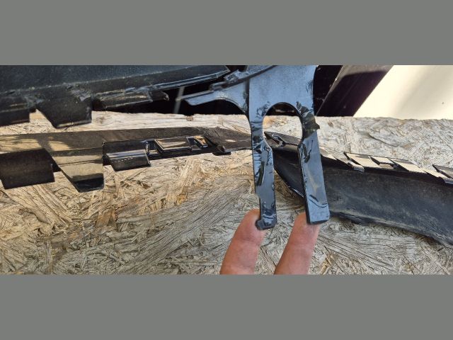 bontott MERCEDES-BENZ S-CLASS Első Lökhárító (Üresen)