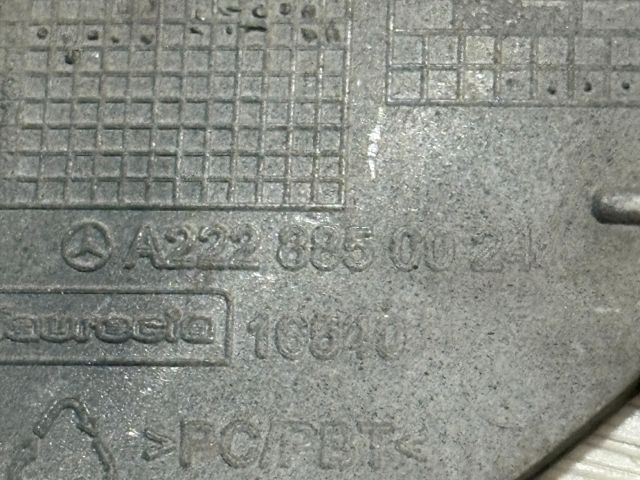 bontott MERCEDES-BENZ S-CLASS Első Vonószem Burkolat