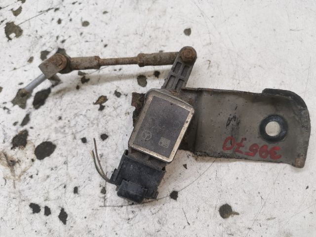 bontott MERCEDES-BENZ S-CLASS Első Xenon Szintszabályzó Jeladó