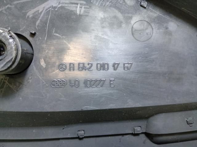 bontott MERCEDES-BENZ S-CLASS Felső Hűtőburkolat