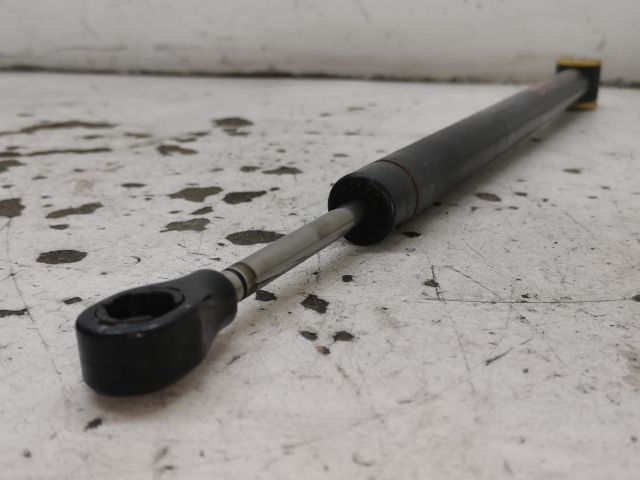 bontott MERCEDES-BENZ S-CLASS Gázrugós Kitámasztó Teleszkóp Csomagtérajtó Jobb