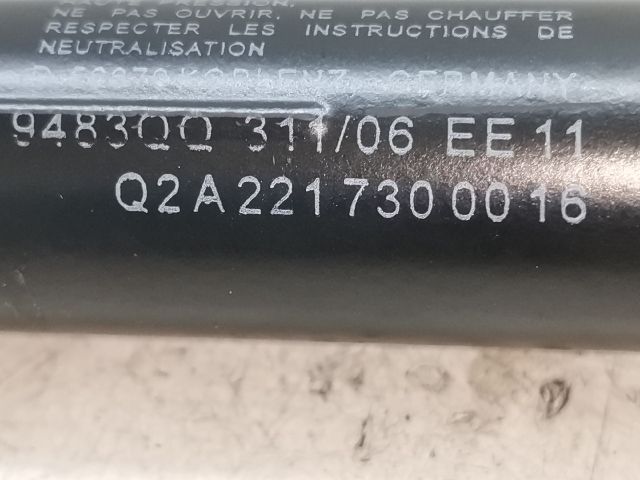 bontott MERCEDES-BENZ S-CLASS Gázrugós Kitámasztó Teleszkóp Csomagtérajtó Jobb