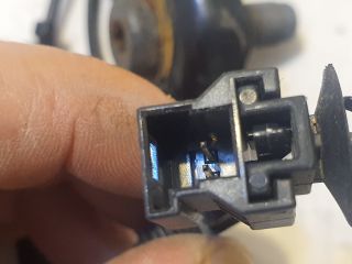 bontott MERCEDES-BENZ S-CLASS Hátsó középső Biztonsági Öv Csat