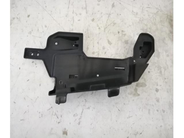 bontott MERCEDES-BENZ S-CLASS Hátsó középső Lökhárító Tartó (Műanyag)