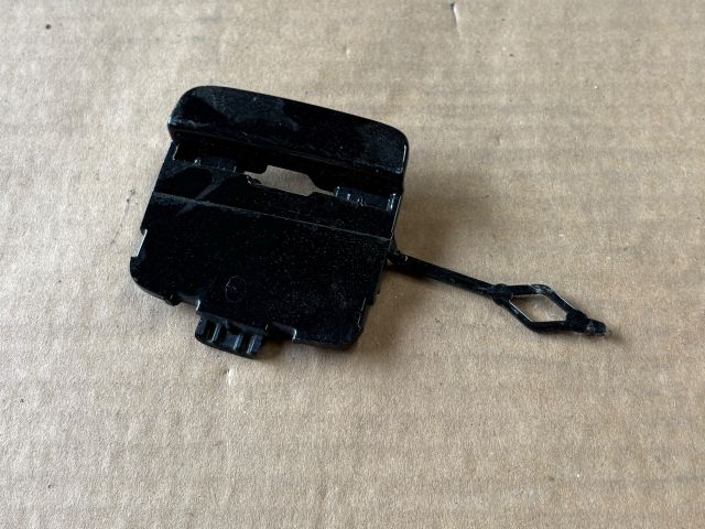 bontott MERCEDES-BENZ S-CLASS Hátsó Vonószem Burkolat