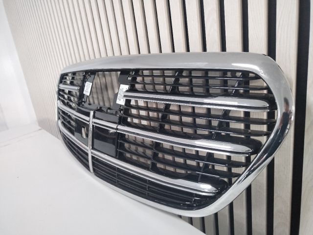 bontott MERCEDES-BENZ S-CLASS Hűtőrács