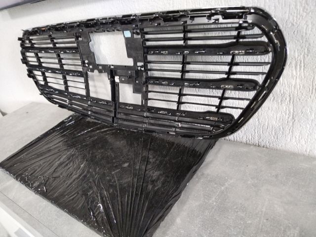 bontott MERCEDES-BENZ S-CLASS Hűtőrács