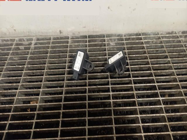 bontott MERCEDES-BENZ S-CLASS Jeladó (Magában)