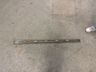 bontott MERCEDES-BENZ S-CLASS Jobb első Ajtó Díszléc