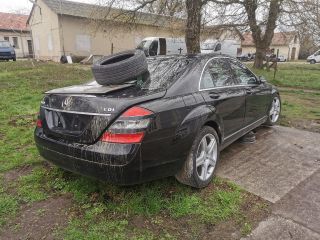 bontott MERCEDES-BENZ S-CLASS Jobb első Ajtó (Részeivel)