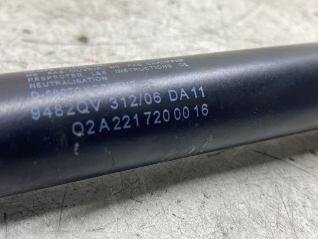 bontott MERCEDES-BENZ S-CLASS Jobb első Ajtóhatároló