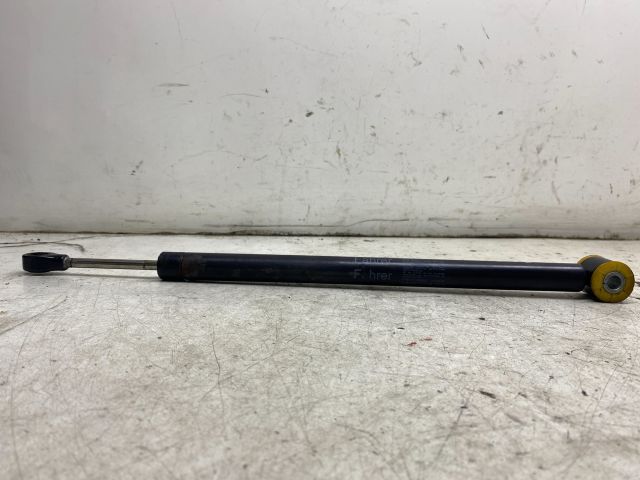 bontott MERCEDES-BENZ S-CLASS Jobb első Ajtóhatároló