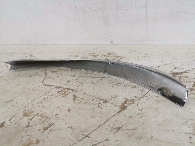 bontott MERCEDES-BENZ S-CLASS Jobb első Lökhárító Díszléc