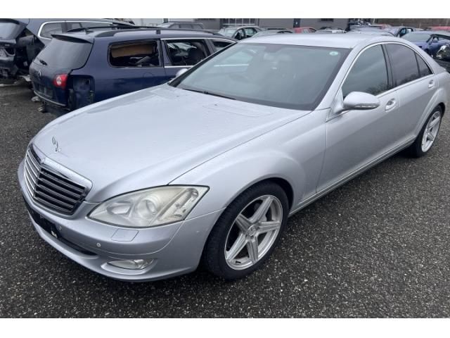 bontott MERCEDES-BENZ S-CLASS Jobb első Sárvédő