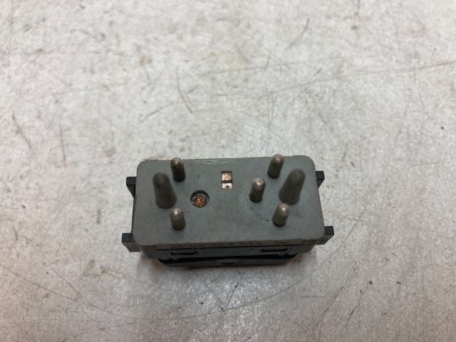 bontott MERCEDES-BENZ S-CLASS Jobb első Ülésfűtés Kapcsoló