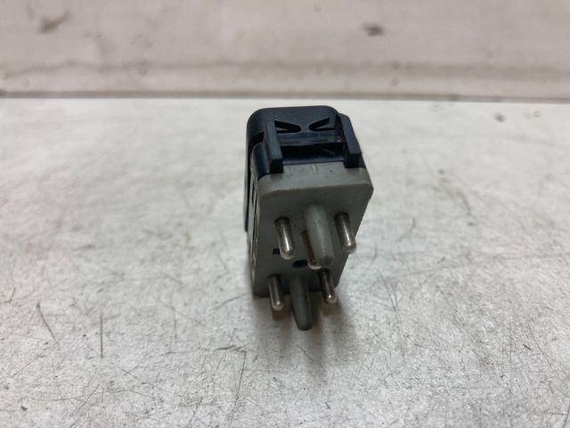 bontott MERCEDES-BENZ S-CLASS Jobb első Ülésfűtés Kapcsoló