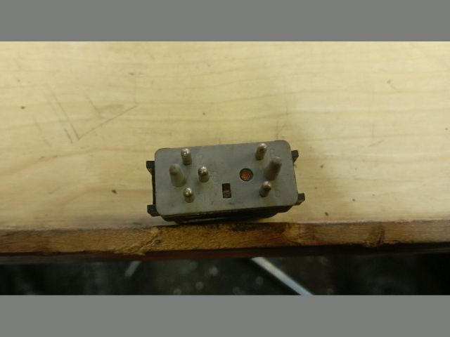 bontott MERCEDES-BENZ S-CLASS Jobb első Ülésfűtés Kapcsoló