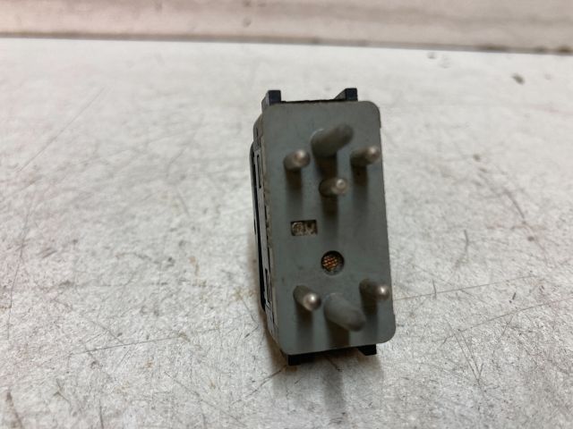 bontott MERCEDES-BENZ S-CLASS Jobb első Ülésfűtés Kapcsoló