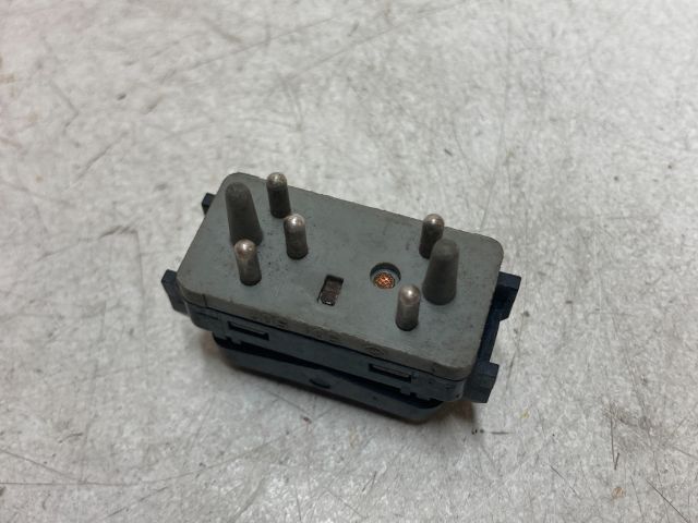 bontott MERCEDES-BENZ S-CLASS Jobb első Ülésfűtés Kapcsoló