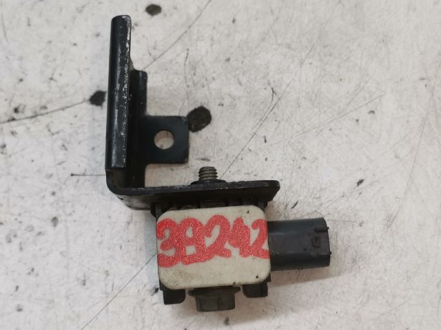 bontott MERCEDES-BENZ S-CLASS Jobb első Ütközés Érzékelő (Homlokfalon)