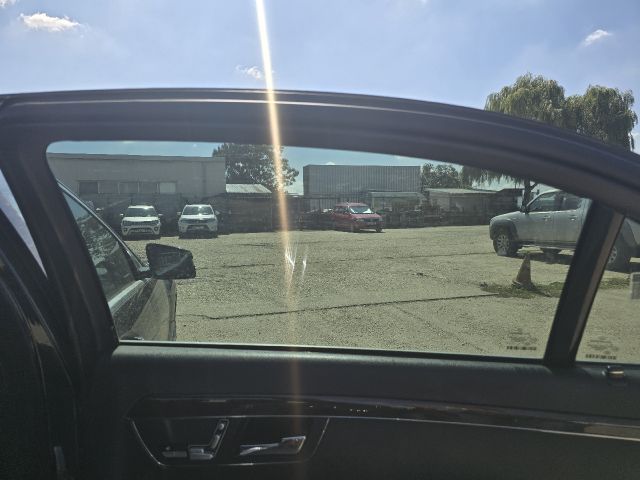 bontott MERCEDES-BENZ S-CLASS Jobb hátsó Ablak