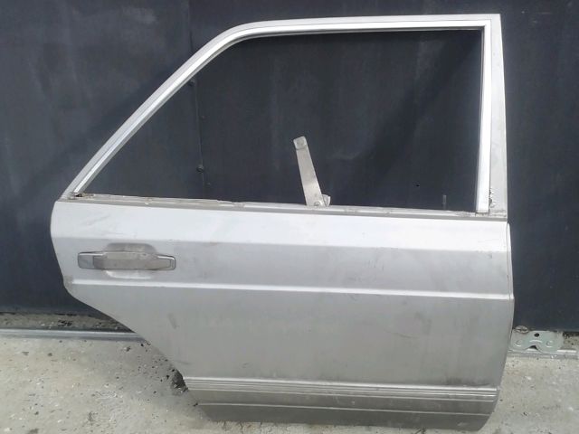 bontott MERCEDES-BENZ S-CLASS Jobb hátsó Ajtó (Üres lemez)