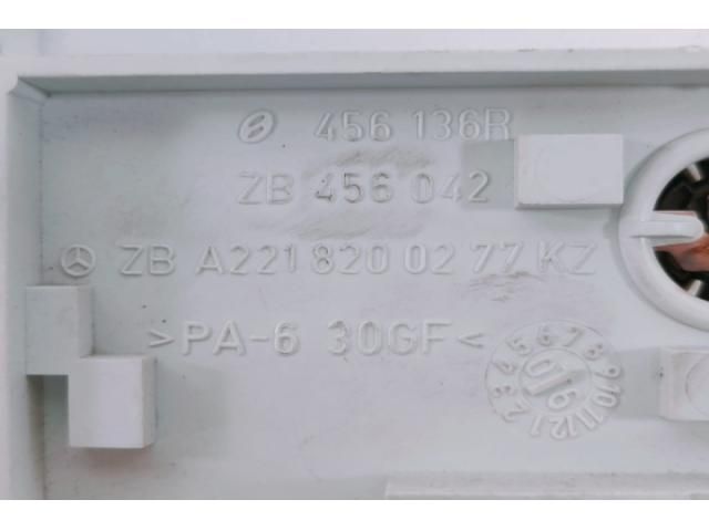 bontott MERCEDES-BENZ S-CLASS Jobb Hátsó Lámpa Foglalat