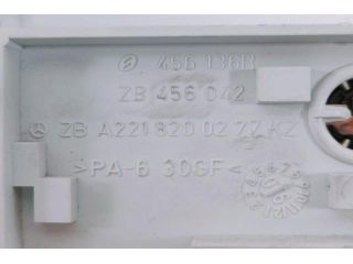 bontott MERCEDES-BENZ S-CLASS Jobb Hátsó Lámpa Foglalat