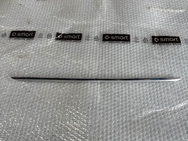 bontott MERCEDES-BENZ S-CLASS Jobb hátsó Lökhárító Díszléc