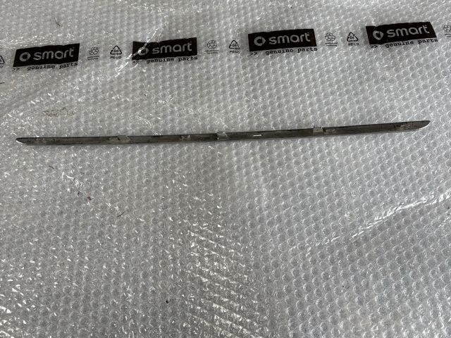 bontott MERCEDES-BENZ S-CLASS Jobb hátsó Lökhárító Díszléc