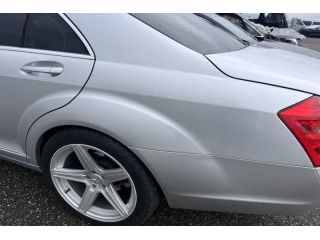 bontott MERCEDES-BENZ S-CLASS Jobb hátsó Sárvédő