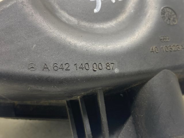 bontott MERCEDES-BENZ S-CLASS Kartergáz Visszavezető Ház