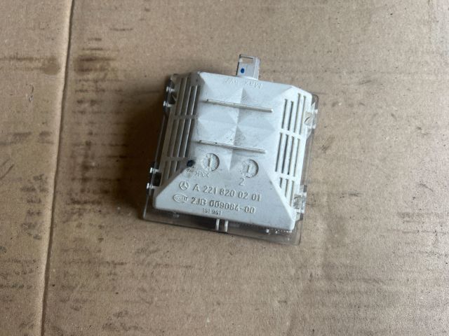 bontott MERCEDES-BENZ S-CLASS Kesztyűtartó Világítás