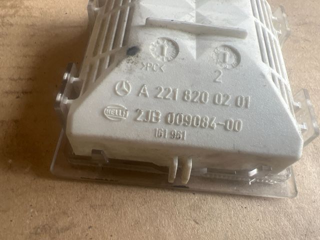 bontott MERCEDES-BENZ S-CLASS Kesztyűtartó Világítás