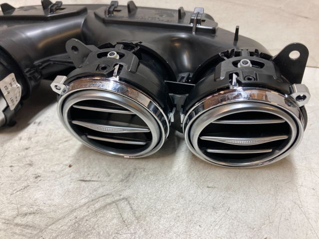 bontott MERCEDES-BENZ S-CLASS Középső Szellőző