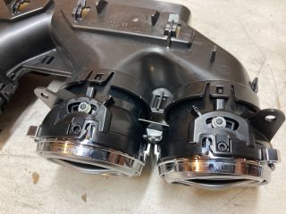 bontott MERCEDES-BENZ S-CLASS Középső Szellőző