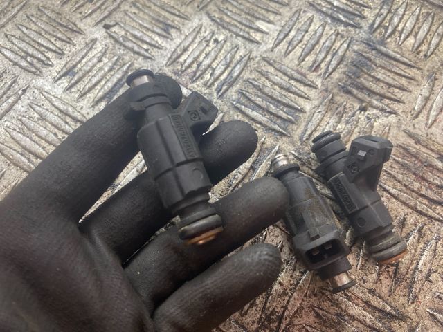 bontott MERCEDES-BENZ S-CLASS Porlasztó (1 db)