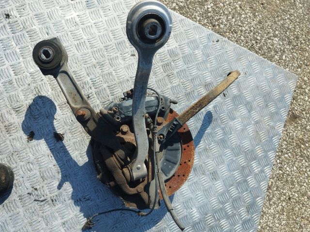 bontott MERCEDES-BENZ S-CLASS Bal első Kerékagy